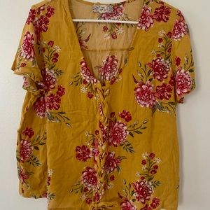 Cropped tie up shirt